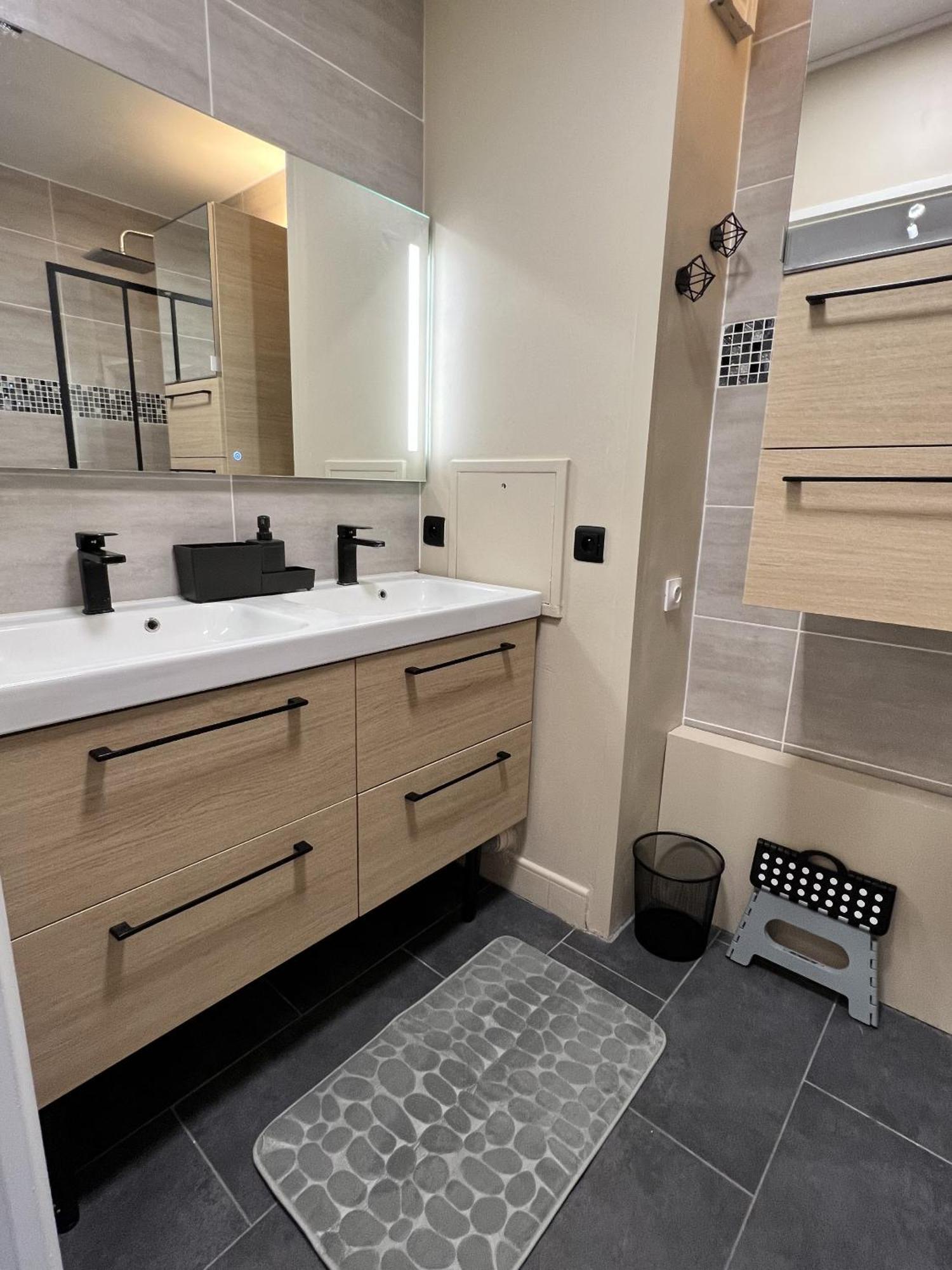 Appartement Familial Pour 6 Adultes Et 5 Enfants A 10 Min De Disney บายญี-โรแม็งวีเญร์ ภายนอก รูปภาพ
